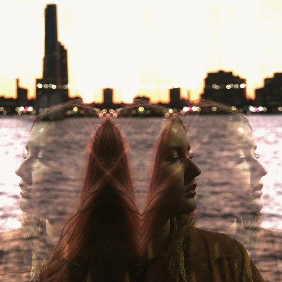 Meet your Posher, Christina - Picture 1 of 1